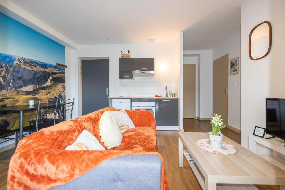 L'Escapade Dauphinoise, Gite 2 Chambres Avec Terrasse Et Clim Beaucroissant Buitenkant foto